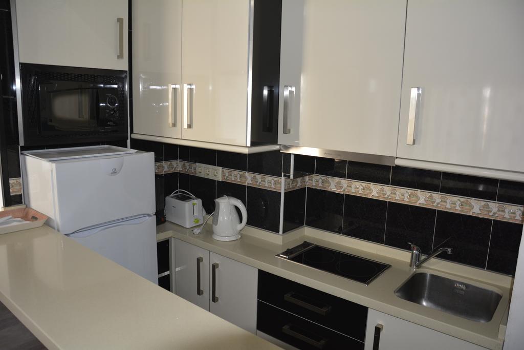Apartemen Mediterraneo *